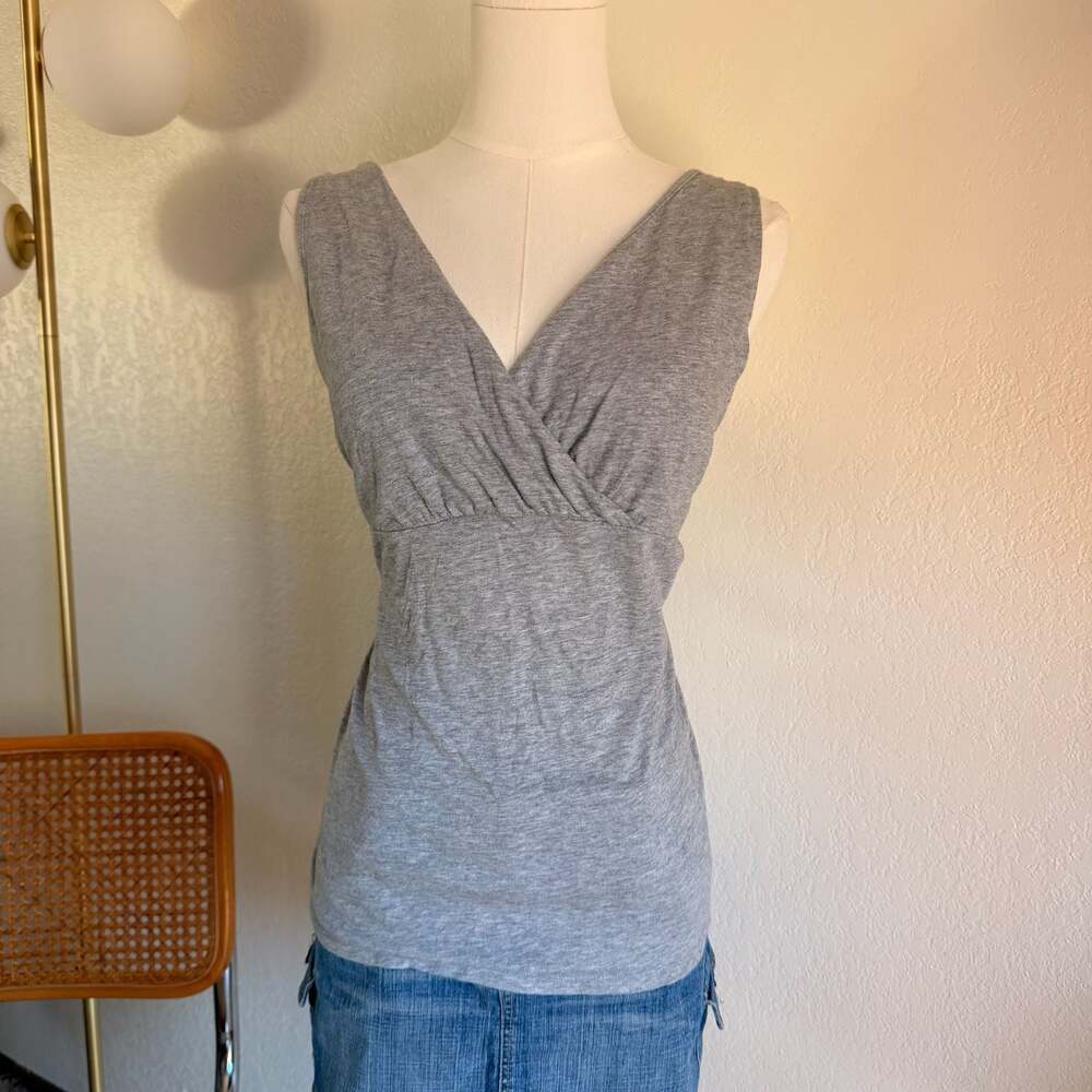 Old Navy Maternity Gray V-Neck Cross Front Sleeveless Nursing Tank Top Size M